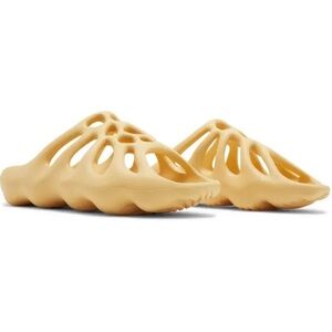 Adidas Yeezy 450 Slide 'Cream' Size 6 GZ9864 MADE BY ADIDAS